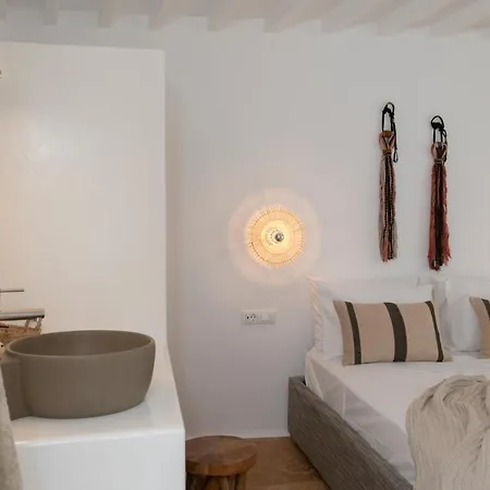 Little Amid Super Paradise-jackieo' Mykonos * Super Paradise Beach (Mykonos)